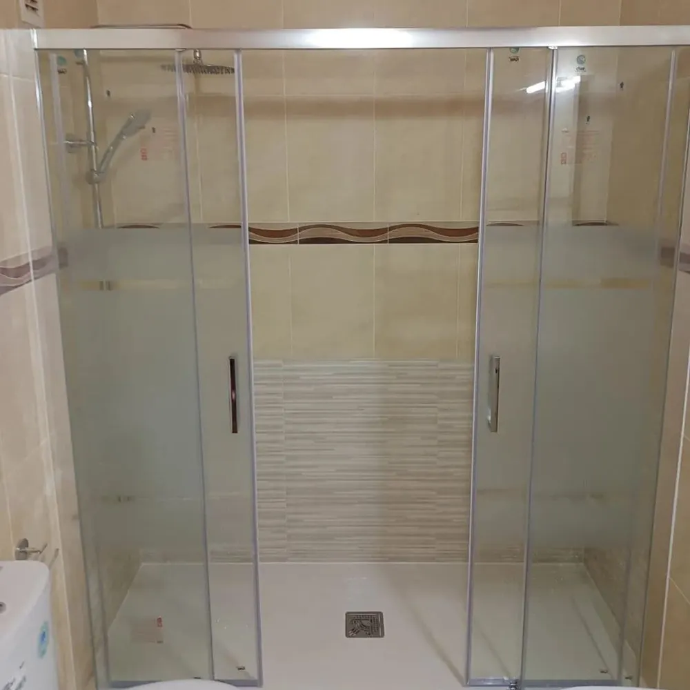 Bañera cambiada por pie de ducha en Córdoba